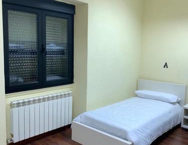 Standard Single Room with Shared Bathroom