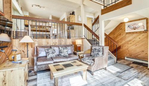 Three-Bedroom Townhouse