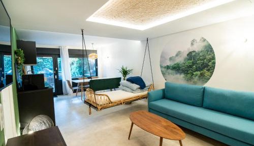 Deluxe Apartment