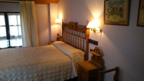 Double or Twin Room with Mountain View