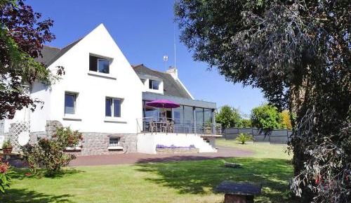 Four-Bedroom Holiday Home