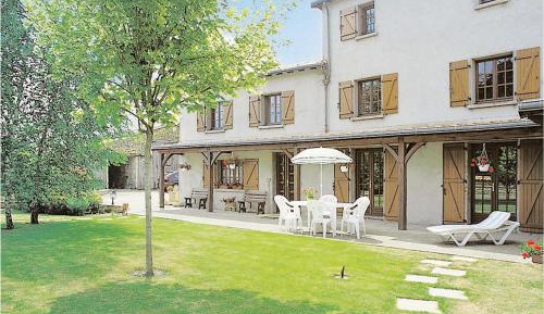 Five-Bedroom Holiday Home