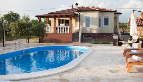 Standard Villa