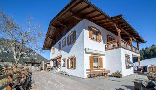 Superior One-Bedroom Apartment with Balcony