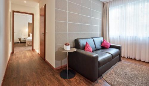 Suite Deluxe with Air Conditioning 