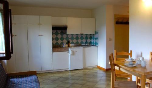 One-Bedroom Apartment (4 Adults)