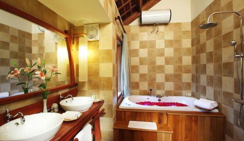 One-Bedroom Bungalow