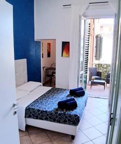 Deluxe Studio