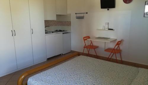 Studio Apartment