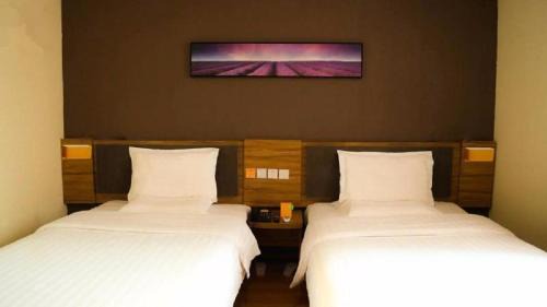 Premium Deluxe Twin Room