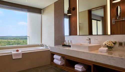 Deluxe Family Room with Balcony