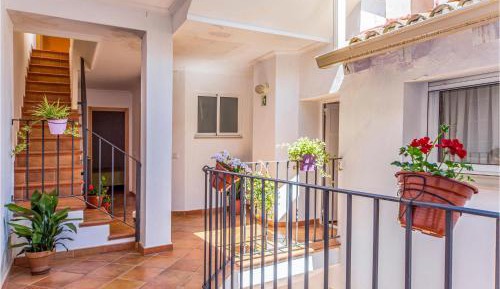 Six-Bedroom Holiday Home