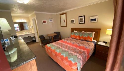 Deluxe Queen Room