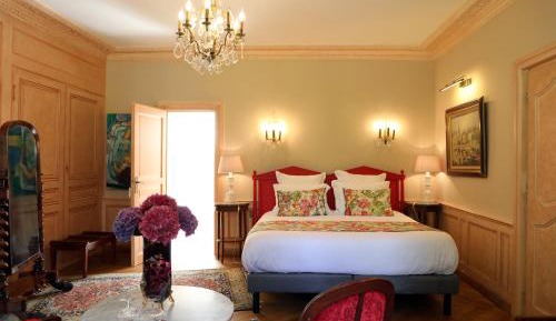 Suite with Garden View