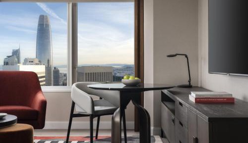 One-Bedroom Suite with Golden Gate View