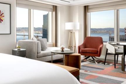 One-Bedroom Suite with Bridge View