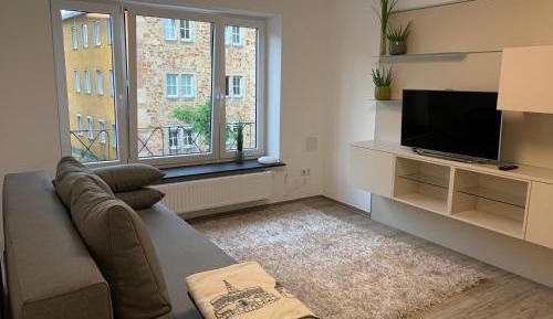 One-Bedroom Apartment with patio (No.1)