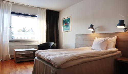 Single Room - Non-Smoking