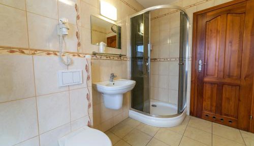 Two-Bedroom Apartment with Lake View