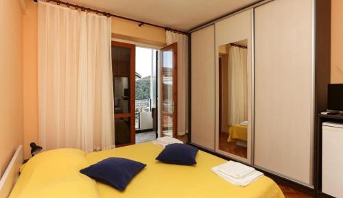 Double Room with Balcony and Sea View