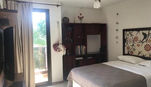Apartment with Lake View