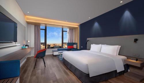 Standard King Room