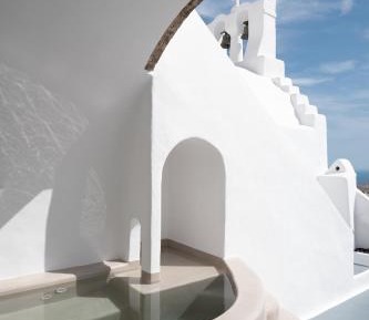 Honeymoon Suite with Private Outdoor Hot Tub and Sea View