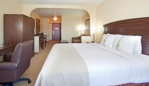 Standard King Room with Sofa Bed