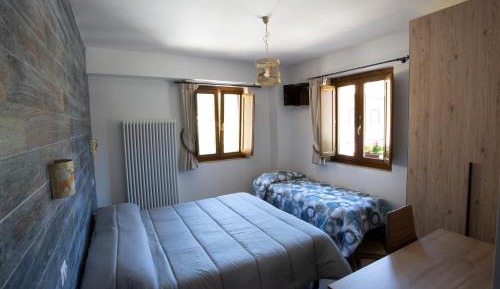 Triple Room with Mountain View