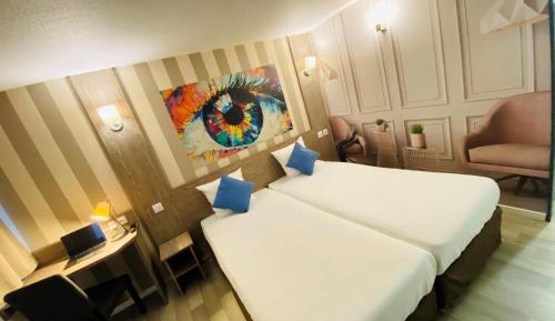 Standard Twin Room