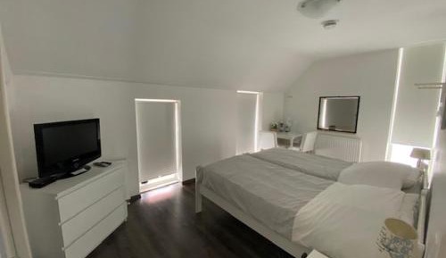 Twin Room with Private Bathroom