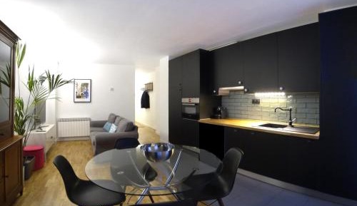 Two-Bedroom Deluxe Apartment