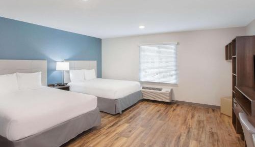 Queen Room with Two Queen Beds - Accessible/Non-Smoking 