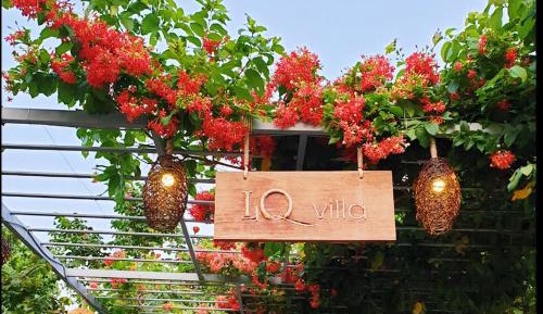 Villa with Garden View