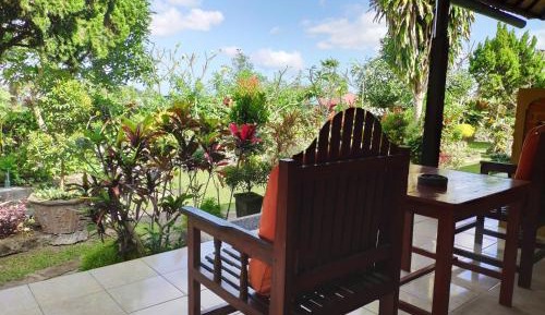 Standard Twin Room with Garden View