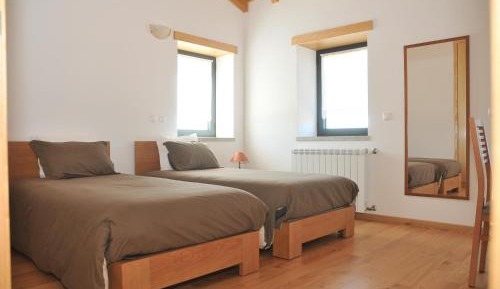 Double or Twin Room with Shared Bathroom