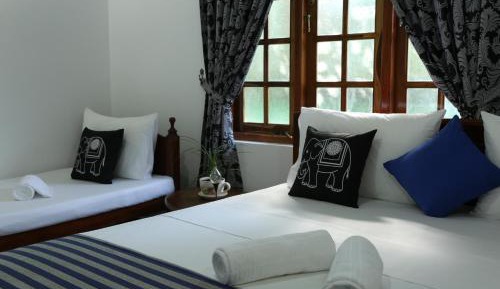 Triple Room with Bathroom