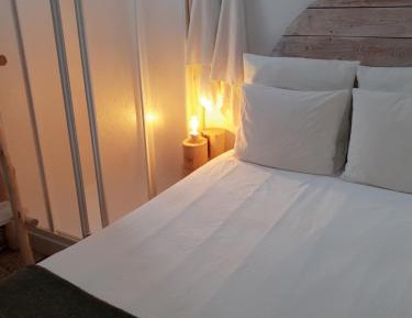 Standard Double Room with Shared Bathroom
