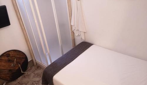 Standard Double Room with Shared Bathroom