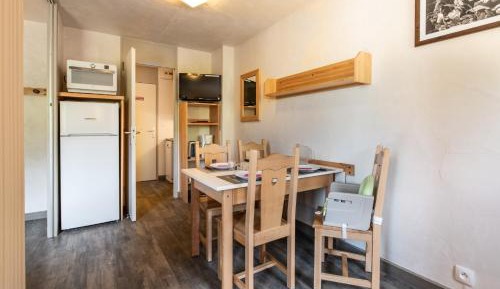 Apartment (4 Adults)
