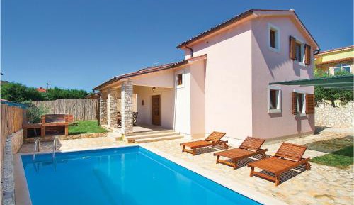 Two-Bedroom Holiday Home
