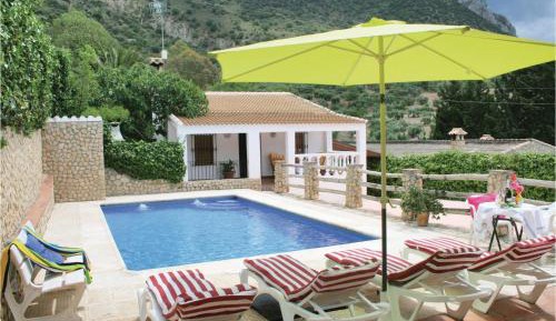Two-Bedroom Holiday Home