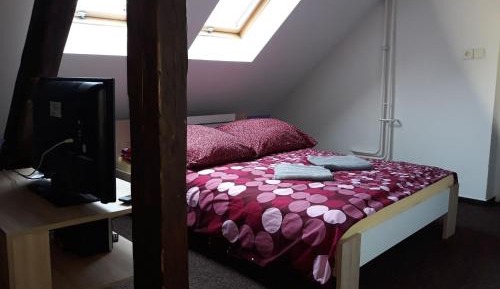 Deluxe Double Room with Extra Bed