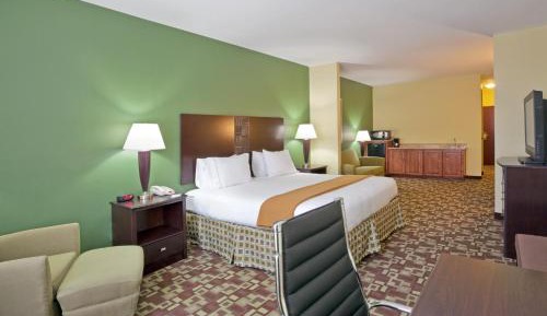 Standard King Room with Accessible Tub - Mobility Access