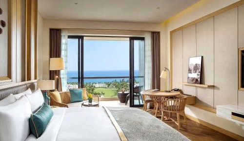 Luxury King Room with Ocean View 