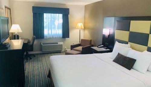 King Room with Mobility Accessible Bathtub