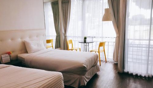 Deluxe Twin Room