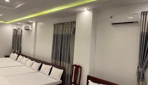 6-Bed Mixed Dormitory Room