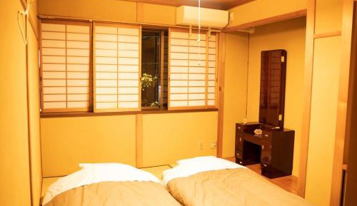 Japanese-Style Room