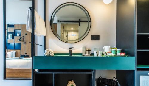 Deluxe Suite